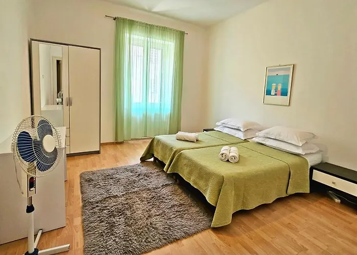 Nina Marie Апартаменты Сплит