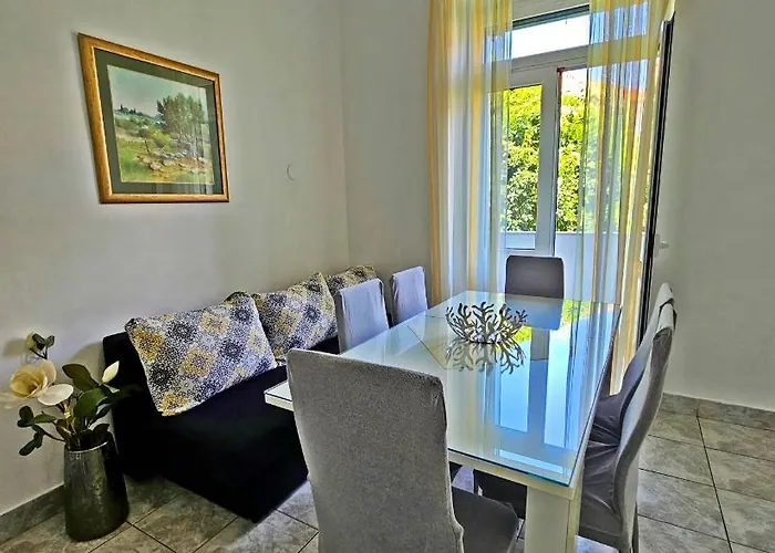 Апартаменты Nina Marie